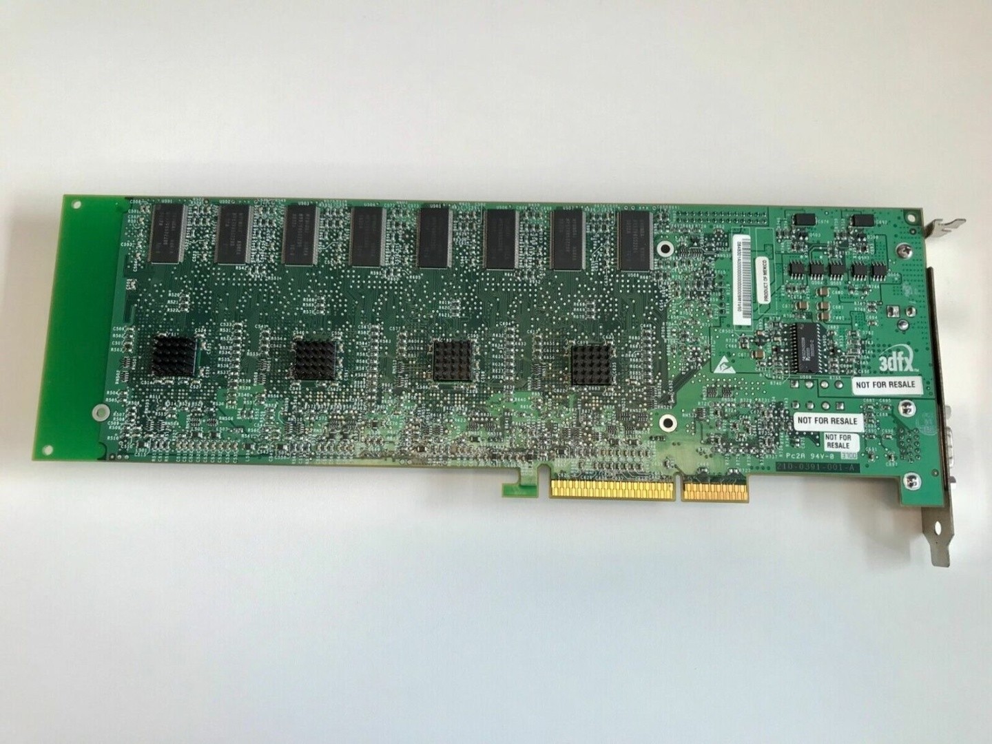 3dfx Voodoo5 6000卖出10万元！23年前的传奇四芯神卡